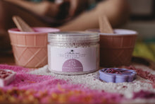 Load image into Gallery viewer, Blueberry Milkshake Saltwater Fizz - Medium
